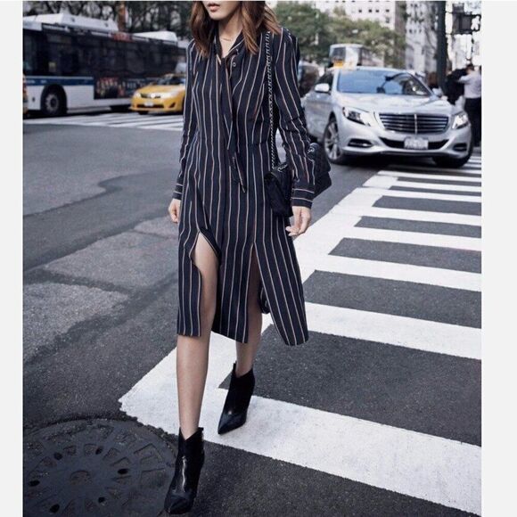 Frame Le Shirt Bow Tie Silk Dress Slit in Navy Vintage Stripe Women's XS - Picture 1 of 8